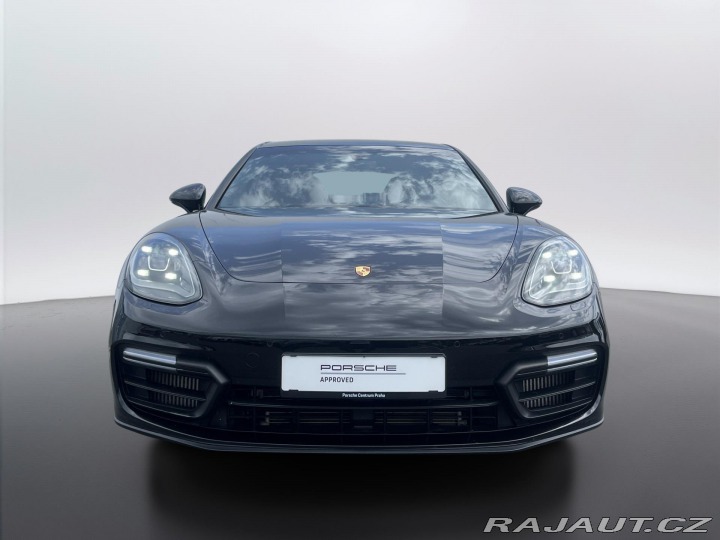 Porsche Panamera GTS 2019