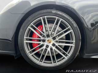 Porsche Panamera GTS 2019