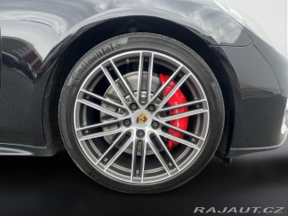 Porsche Panamera GTS 2019