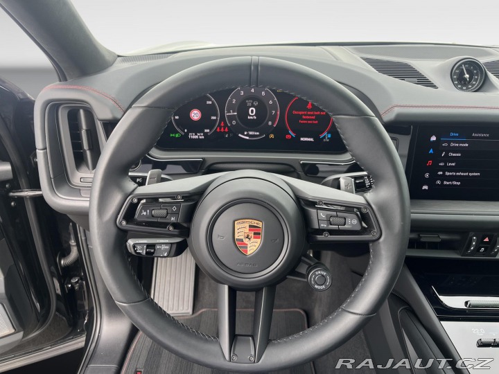 Porsche Cayenne GTS 2025