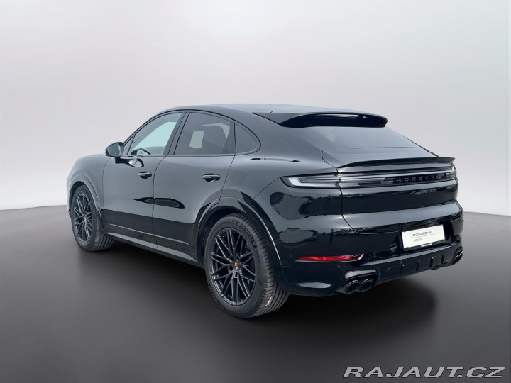 Porsche Cayenne GTS 2025