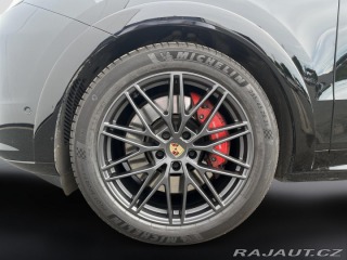 Porsche Cayenne GTS 2025