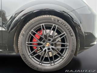 Porsche Cayenne GTS 2025