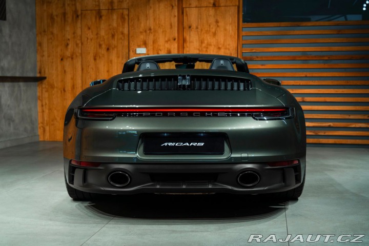 Porsche 911 4 GTS 2022