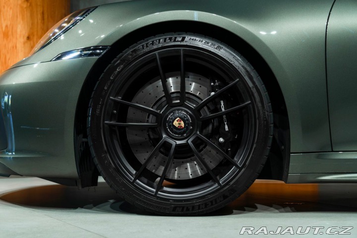 Porsche 911 4 GTS 2022