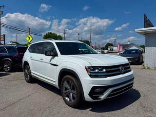 Volkswagen  ATLAS R-LINE