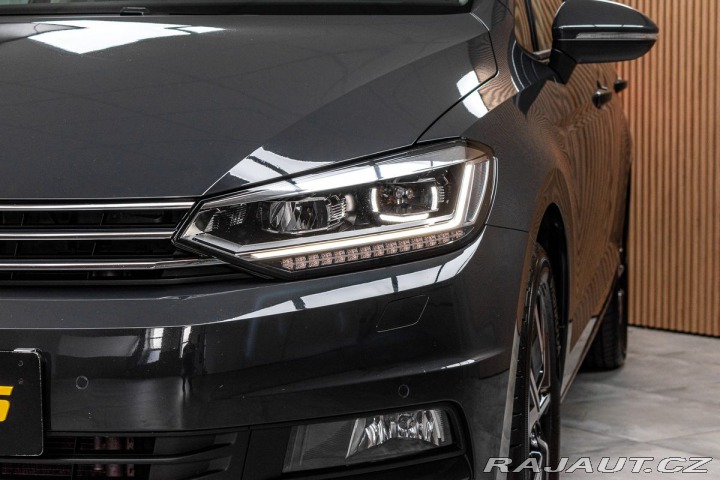 Volkswagen Touran 1.5 TSI DSG*TAŽNÉ*7.MÍST* 2024