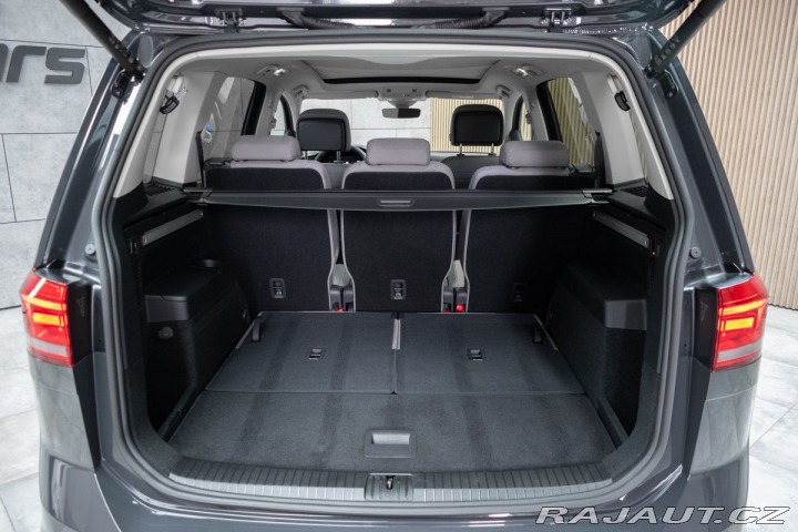 Volkswagen Touran 1.5 TSI DSG*TAŽNÉ*7.MÍST* 2024