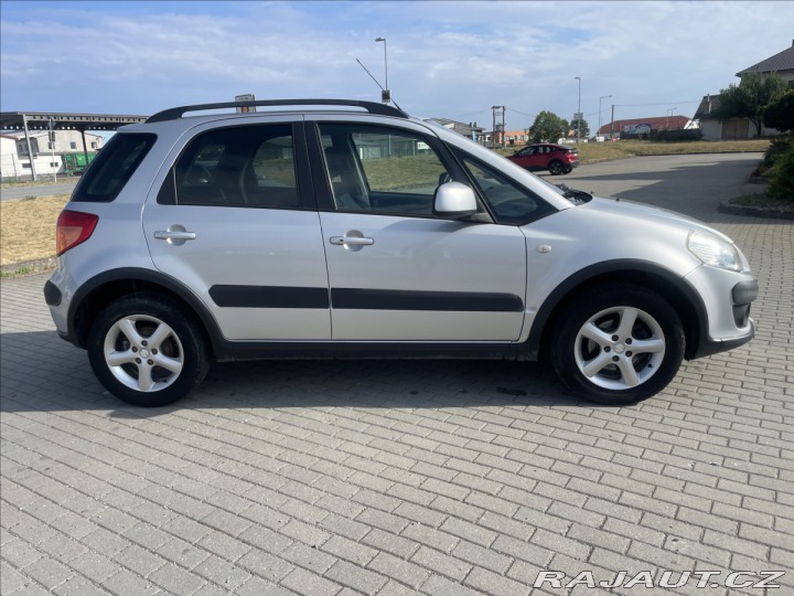 Suzuki SX4 1,6 i 79kw 4x4 KLIMA CZau 2009