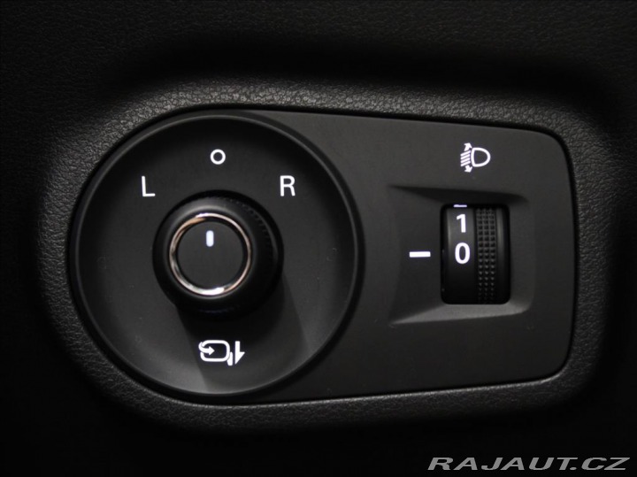 MG ZS 1,5 Hybrid+ Exclusive 31t 2025