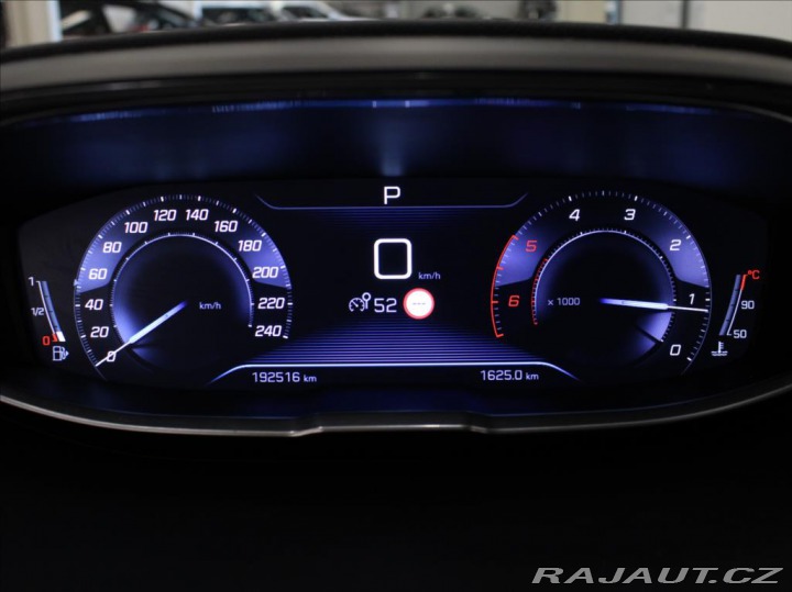 Peugeot 3008 1,6 HDi 120k. 6AT 1.majit 2017
