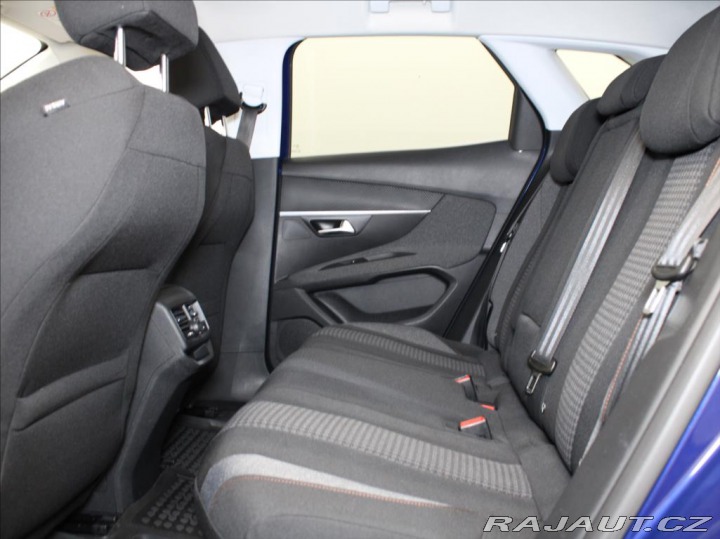 Peugeot 3008 1,6 HDi 120k. 6AT 1.majit 2017
