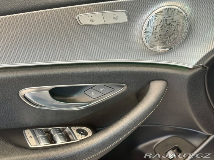 Mercedes-Benz E 2,0 220D BURMESTER 143kW 2016