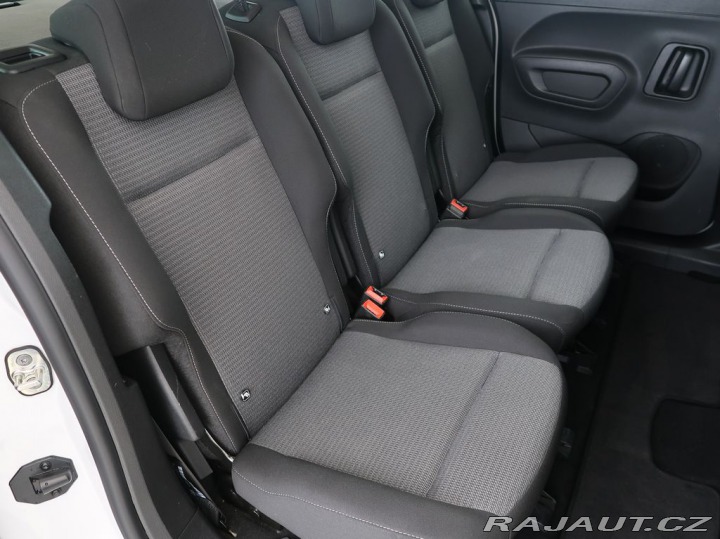Toyota ProAce City Verso 100kW,EV,98%SOH,L2,AT,7S, 2025