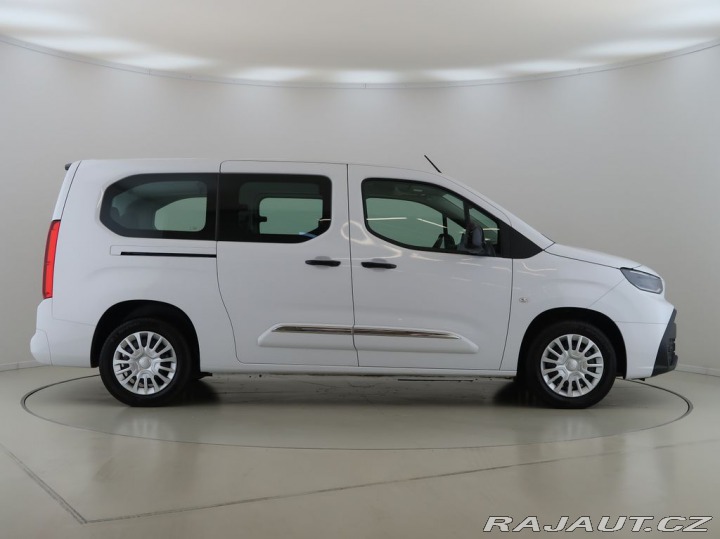 Toyota ProAce City Verso 100kW,EV,50kWh,L2,AT,7S,F 2025