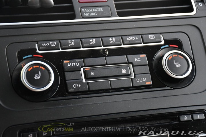 Volkswagen Touran 2012