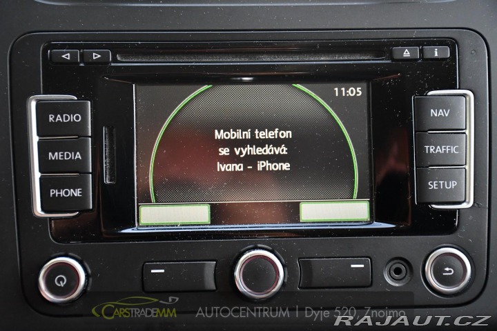Volkswagen Touran 2.0TDi CROSS NAVI VÝHŘEV 2012