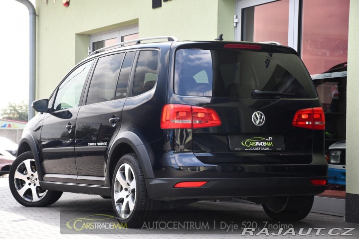 Volkswagen Touran 2012