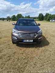 Hyundai Santa Fe SUV 2013