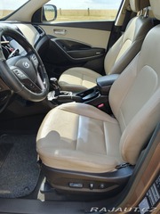 Hyundai Santa Fe SUV 2013