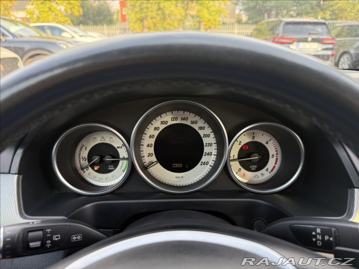 Mercedes-Benz E E 300de Hybrid Vzduch 2014