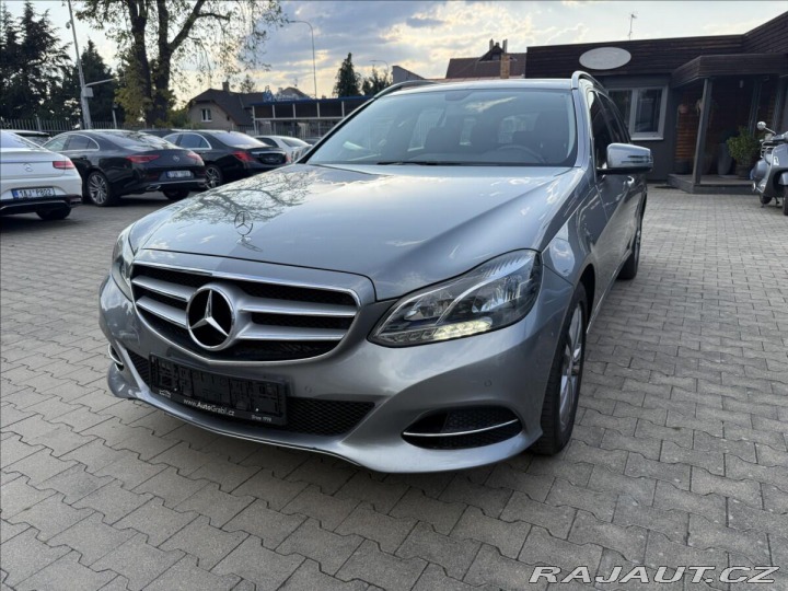 Mercedes-Benz E E 300de Hybrid Vzduch 2014