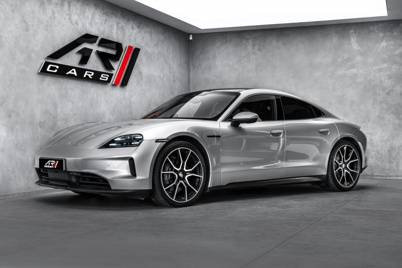 Porsche Taycan 4 Sport Chrono Pano