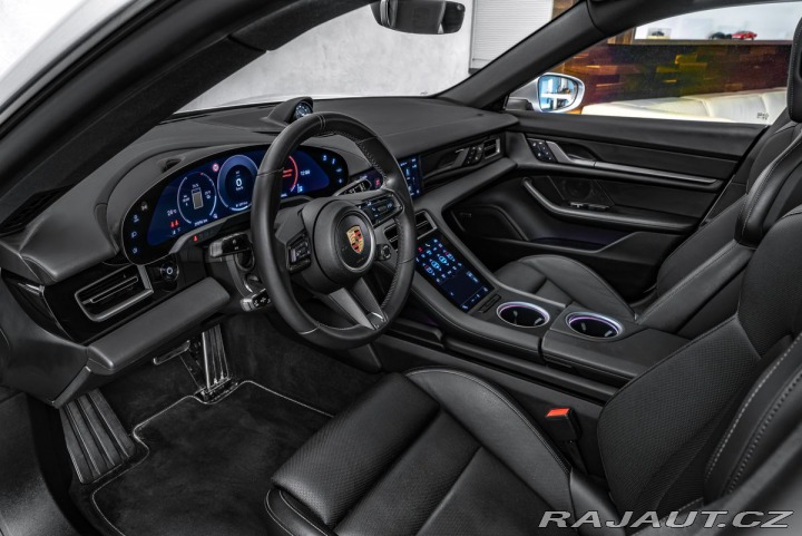 Porsche Taycan 4 Sport Chrono Pano 2025
