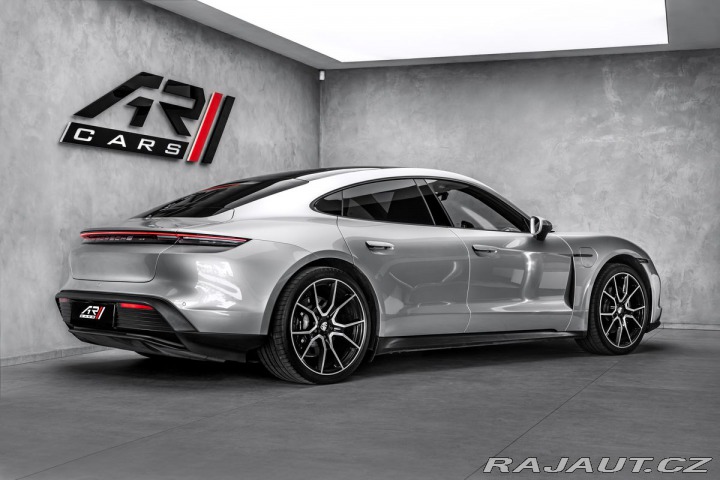 Porsche Taycan 4 Sport Chrono Pano 2025