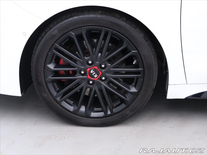 Kia Ceed 1,6 TGDI 150kW GT LED 1.M 2019