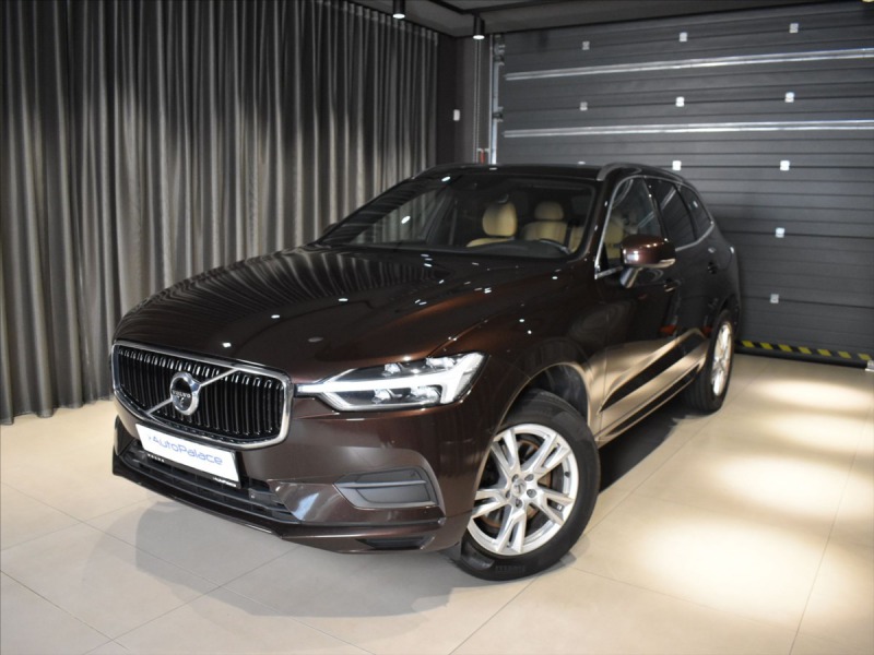 Volvo XC60 2,0 D4 AWD Momentum Tažné