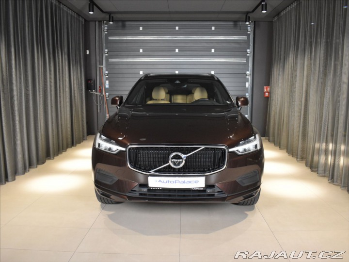 Volvo XC60 2,0 D4 AWD Momentum Tažné 2018