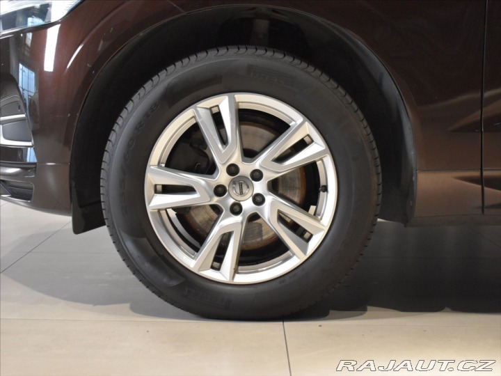 Volvo XC60 2,0 D4 AWD Momentum Tažné 2018
