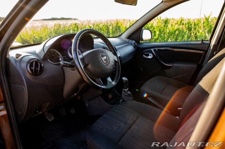 Dacia Duster 1,6   77 kw 2010 klima ta 2010