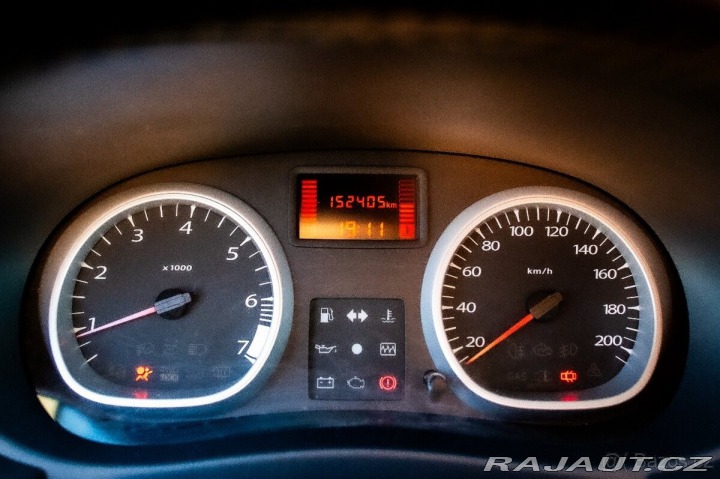 Dacia Duster 1,6   77 kw 2010 klima ta 2010