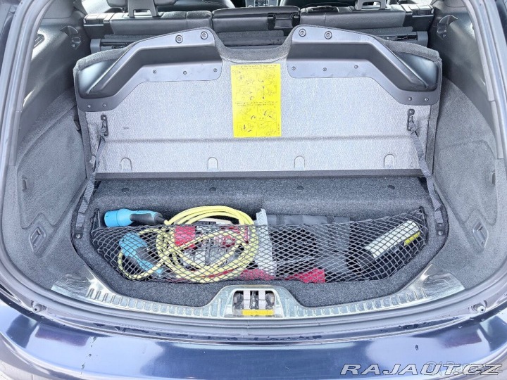 Volvo V60 2,4 D6 Plug-in Hybrid 2015