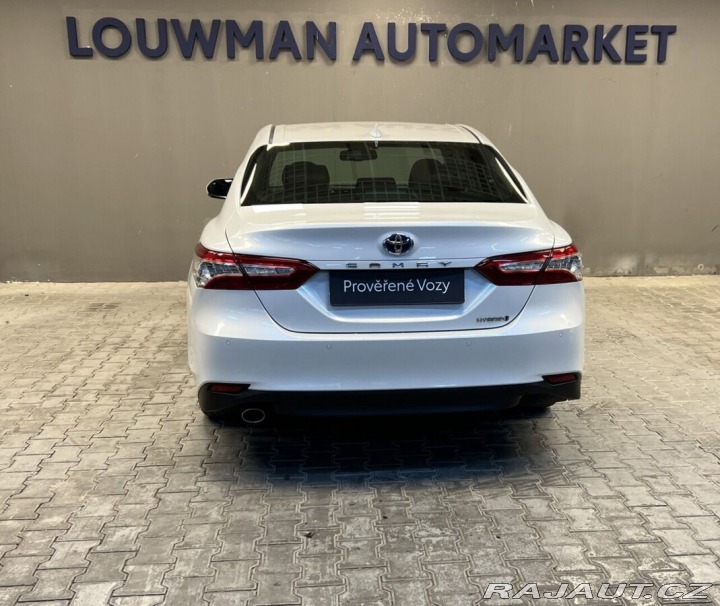 Toyota Camry 2,5 Hybrid AT Executive 2020