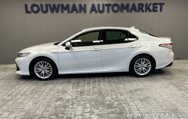 Toyota Camry 2,5 Hybrid AT Executive 2020