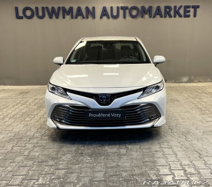 Toyota Camry 2,5 Hybrid AT Executive 2020