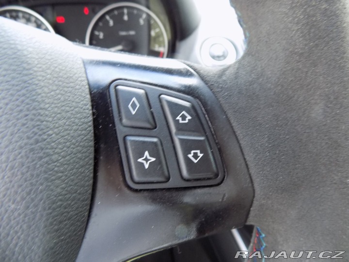 BMW 1 130i/M-Paket/NAVI/Bi-xeno 2006
