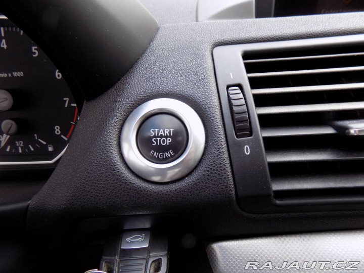 BMW 1 130i/M-Paket/NAVI/Bi-xeno 2006