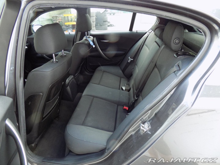 BMW 1 130i/M-Paket/NAVI/Bi-xeno 2006