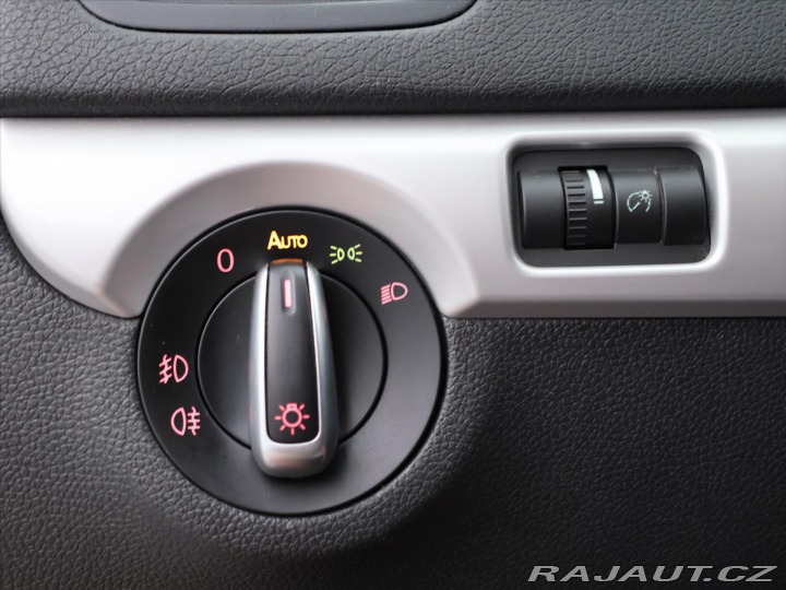 Škoda Yeti 2,0 TDI 103kW DSG 4x4 Xen 2012