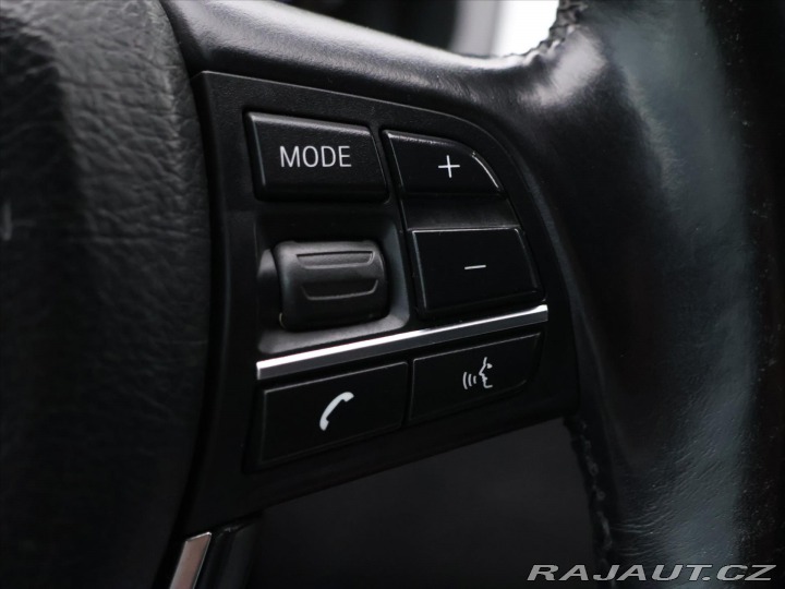 BMW 5 3,0 530d x Drive Tažné Kl 2011