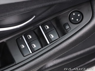 BMW 5 3,0 530d x Drive Tažné Kl 2011