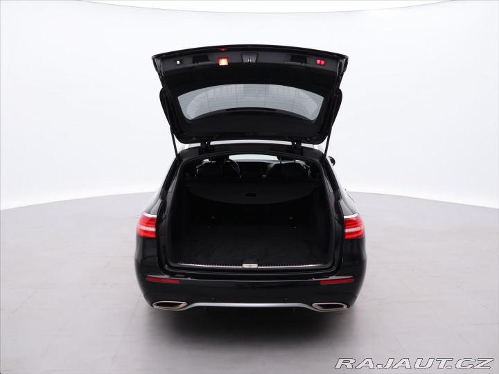 Mercedes-Benz E 3,0 450 270 kW 4Matic AMG 2020