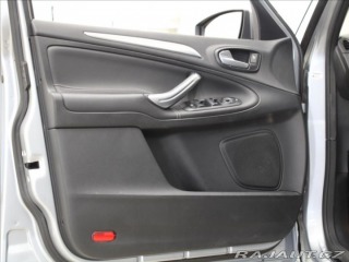 Ford S-MAX 2,0 TDCi 120kW AT Titan.X 2010