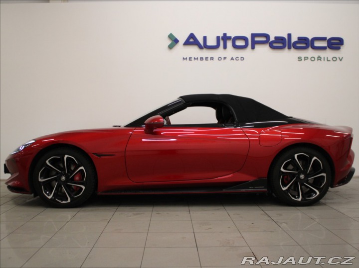 MG Cyberster 0,1 510koní AWD GT 31tkm. 2024
