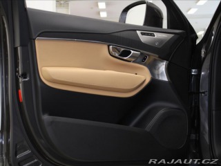 Volvo XC90 2,0 T8 Ultimate B&W V 2023