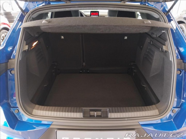 Mitsubishi Grandis 1.3 6MT M-HYBRID INVITE+ 2026